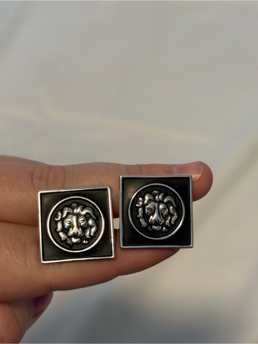 Vintage Swank Silver Tone Lion Head Black Enamel Cufflinks Signed Heraldic